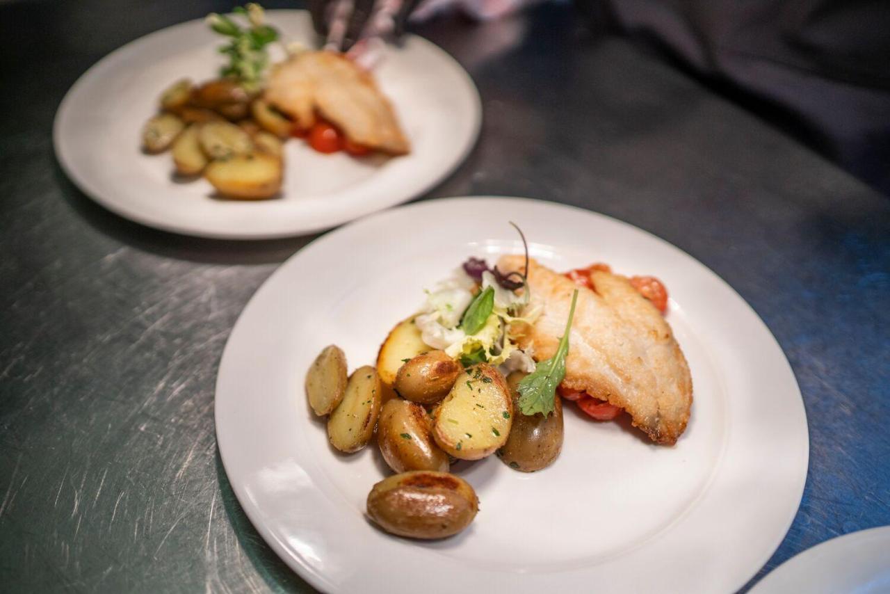 Hotel Restaurant Roemer Merzig Ngoại thất bức ảnh