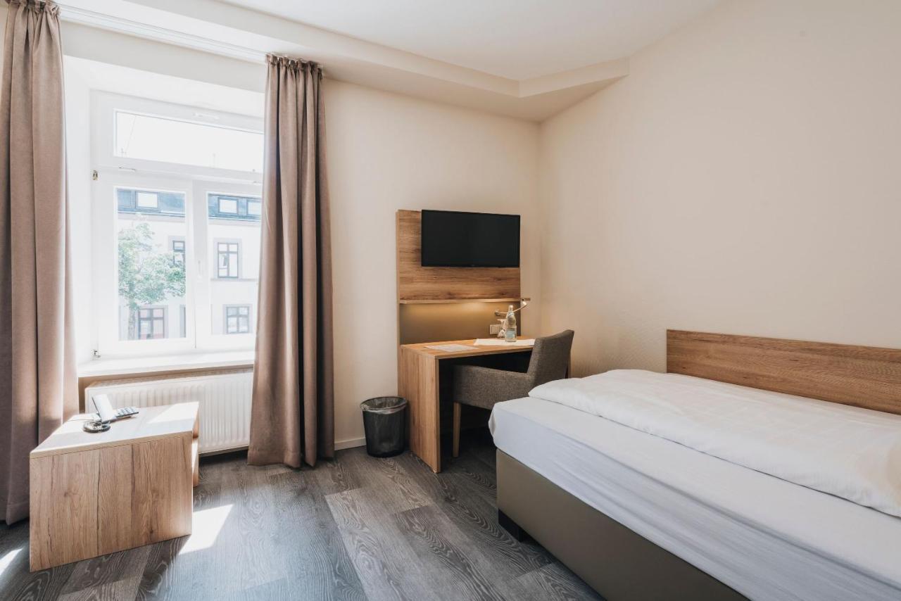 Hotel Restaurant Roemer Merzig Ngoại thất bức ảnh